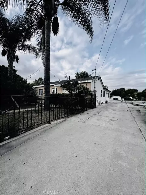 10620 Laurel Cyn, Pacoima, CA 91331