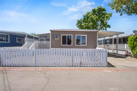 3157 E Ave I #B2, Lancaster, CA 93535