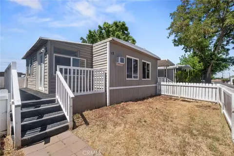 3157 E Ave I #B2, Lancaster, CA 93535 photo 3