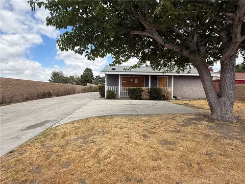 43424 20th St W, Lancaster, CA 93534