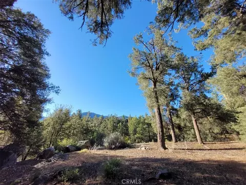 15913 Wildwood Dr, Pine Mountain Club, CA 93222