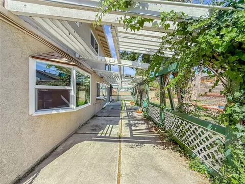 Exterior - 2235 Burnside, Simi Valley, CA 93065 photo 11 of 21