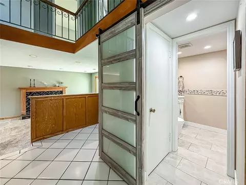 Entry Way - 2235 Burnside, Simi Valley, CA 93065 photo 3 of 5