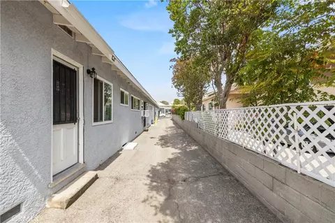 Exterior - 710 E Cedar, Burbank, CA 91501 photo 6 of 8