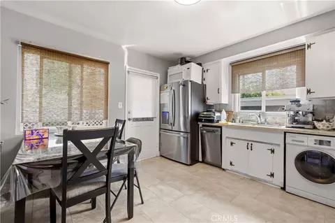 Other - 710 E Cedar, Burbank, CA 91501 photo 2 of 7
