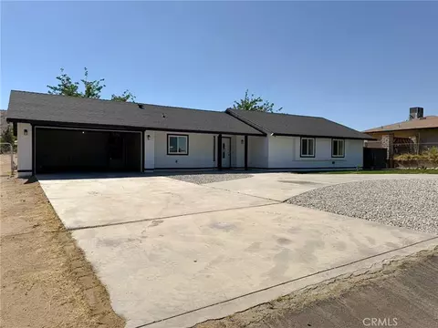 Exterior - 39125 162nd St E, Palmdale, CA 93591 photo 11 of 12