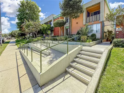 5301 Balboa Blvd #A3, Encino, CA 91316