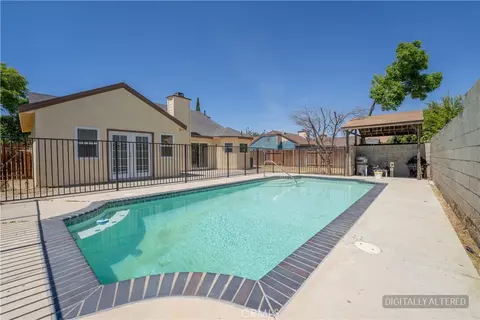 44148 Dahlia St, Lancaster, CA 93535