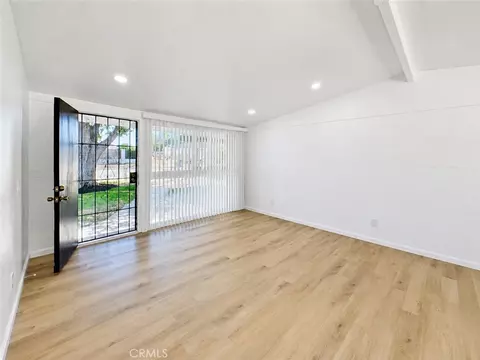Living - 43253 6th E, Lancaster, CA 93535 photo 1 of 3