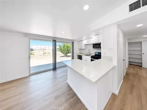 43253 6th E, Lancaster, CA 93535 photo 5