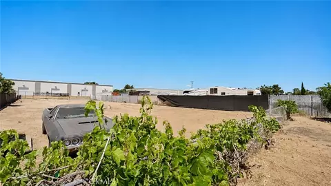 43253 6th E, Lancaster, CA 93535 photo 29