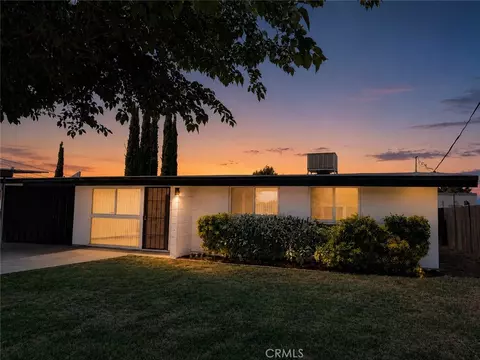 Exterior - 43253 6th E, Lancaster, CA 93535 photo 9 of 10