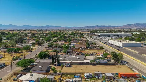 43253 6th E, Lancaster, CA 93535 photo 40
