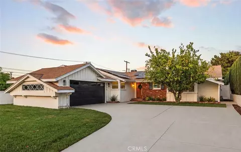 9458 Ruffner Ave, Northridge, CA 91343