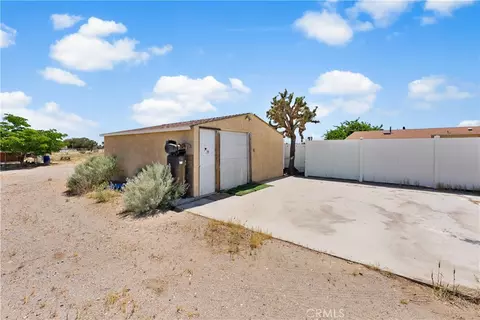Exterior - 3104 Sacramento, Phelan, CA 92371 photo 7 of 9