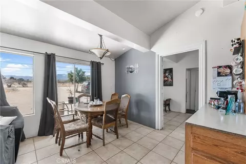 Dining - 3104 Sacramento, Phelan, CA 92371 photo 1 of 1