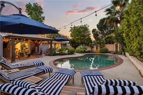 8420 Cozycroft, Winnetka, CA 91306