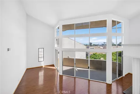5216 Yarmouth Ave #305, Encino, CA 91316