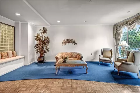 Living - 972 E California #304, Pasadena, CA 91106 photo 1 of 10