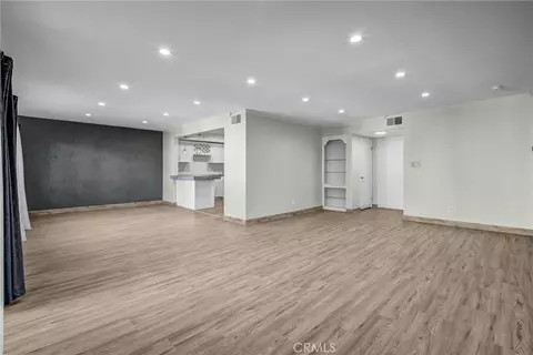 Living - 972 E California #304, Pasadena, CA 91106 photo 3 of 10