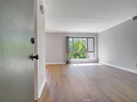 291 Sequoia Ct #25, Thousand Oaks, CA 91360
