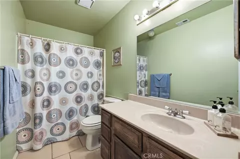 Bath - 40954 168th E, Lancaster, CA 93535 photo 1 of 2