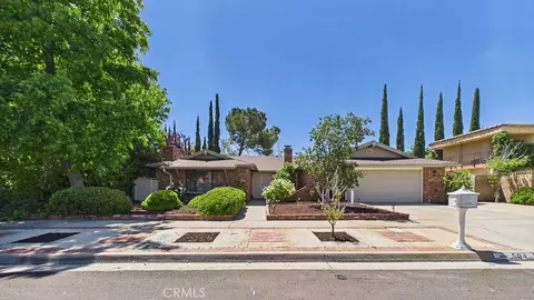 504 Fairway Dr, Palmdale, CA 93551