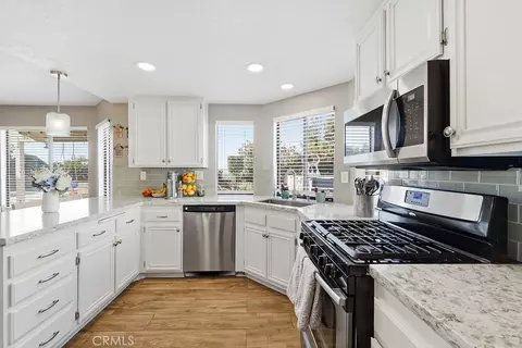 Kitchen - 4621 Brisa, Palmdale, CA 93551 photo 5 of 5
