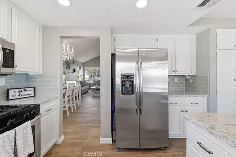 Kitchen - 4621 Brisa, Palmdale, CA 93551 photo 4 of 5