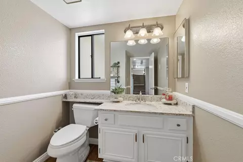 Bath - 4621 Brisa, Palmdale, CA 93551 photo 1 of 4