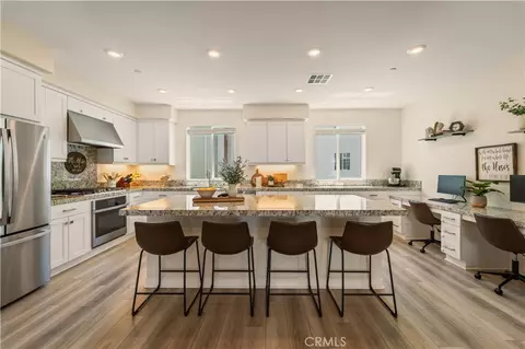 27461 Viero Pl, Valencia, CA 91381