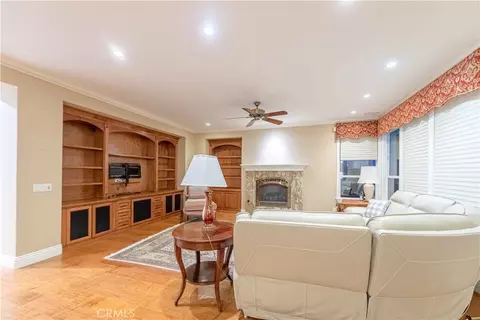 Living - 260 Heath Meadow Ct, Simi Valley, CA 93065 photo 1 of 2