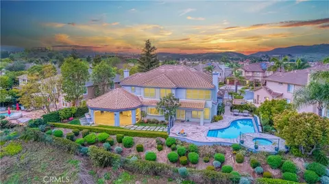 View/Area - 260 Heath Meadow Ct, Simi Valley, CA 93065 photo 2 of 6