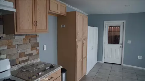 44937 E 5th St, Lancaster, CA 93535 photo 28