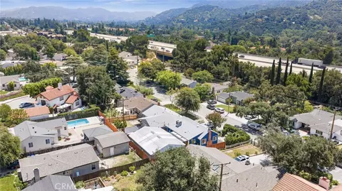 View/Area - 3427 Encinal St, La Crescenta, CA 91214 photo 6 of 18