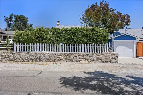 Exterior - 3427 Encinal St, La Crescenta, CA 91214 photo 8 of 14