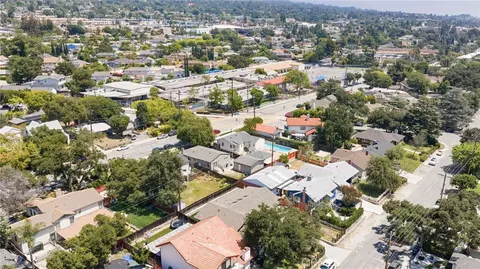 View/Area - 3427 Encinal St, La Crescenta, CA 91214 photo 17 of 18