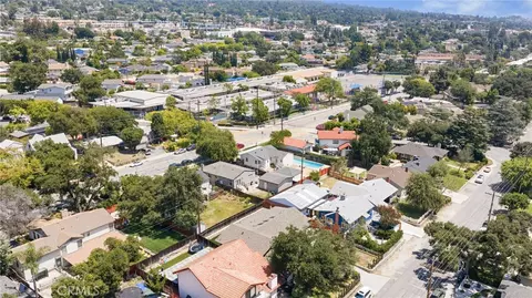 View/Area - 3427 Encinal St, La Crescenta, CA 91214 photo 7 of 18