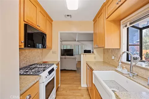 Kitchen - 3427 Encinal St, La Crescenta, CA 91214 photo 3 of 3