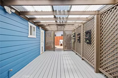 Exterior - 3427 Encinal St, La Crescenta, CA 91214 photo 4 of 14