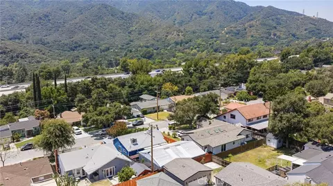 View/Area - 3427 Encinal St, La Crescenta, CA 91214 photo 11 of 18