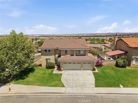 38264 Hillcrest Dr, Palmdale, CA 93551