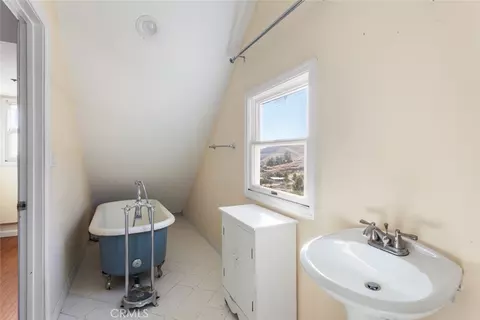 Bath - 4649 Shannon View Rd, Acton, CA 93510 photo 11 of 11