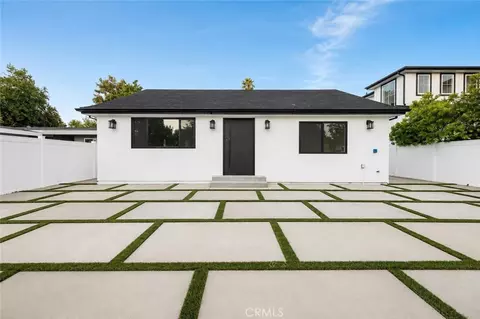 5412 Fallbrook Ave, Woodland Hills, CA 91367