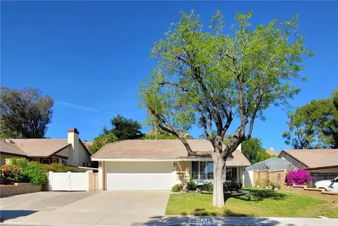 31329 Tobiah Pl, Castaic, CA 91384