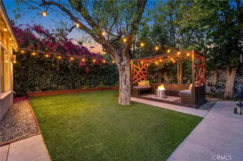 Exterior - 6830 Bothwell Rd, Reseda, CA 91335 photo 4 of 18