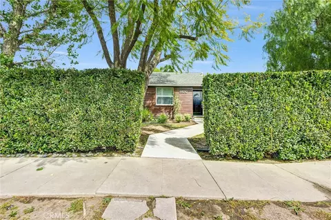 Exterior - 6830 Bothwell Rd, Reseda, CA 91335 photo 2 of 18