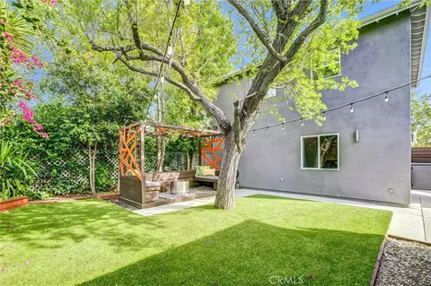 Exterior - 6830 Bothwell Rd, Reseda, CA 91335 photo 6 of 18