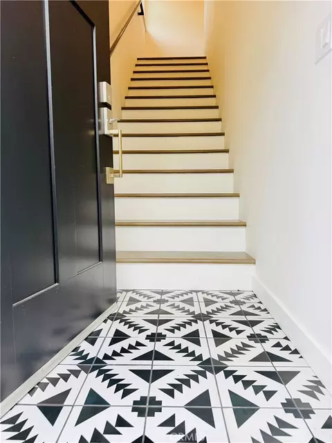 Entry Way - 6830 Bothwell Rd, Reseda, CA 91335 photo 2 of 3