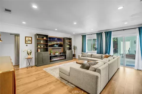 Living - 6830 Bothwell Rd, Reseda, CA 91335 photo 1 of 3